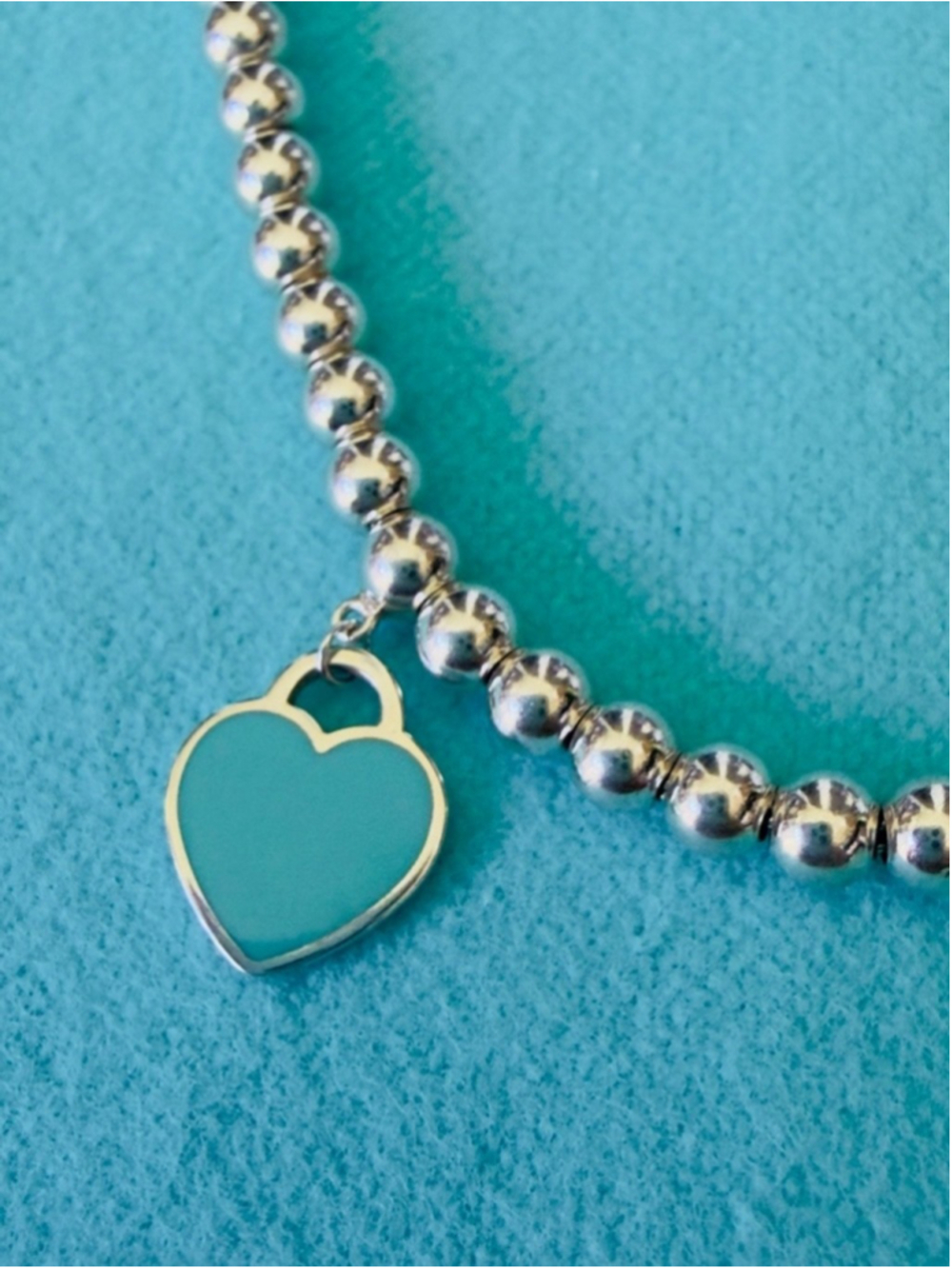 18” Return to Tiffany Blue Enamel Mini Heart Tag Bead Necklace - Picture 7 of 10